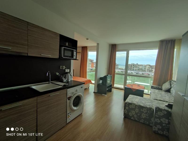 Прекрасен Апартамент С Изглед Към Морето Сарафово 1 Burgas Exterior photo